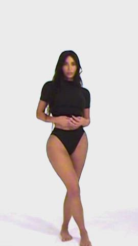 big tits brunette celebrity cleavage fake tits kim kardashian legs thick gif