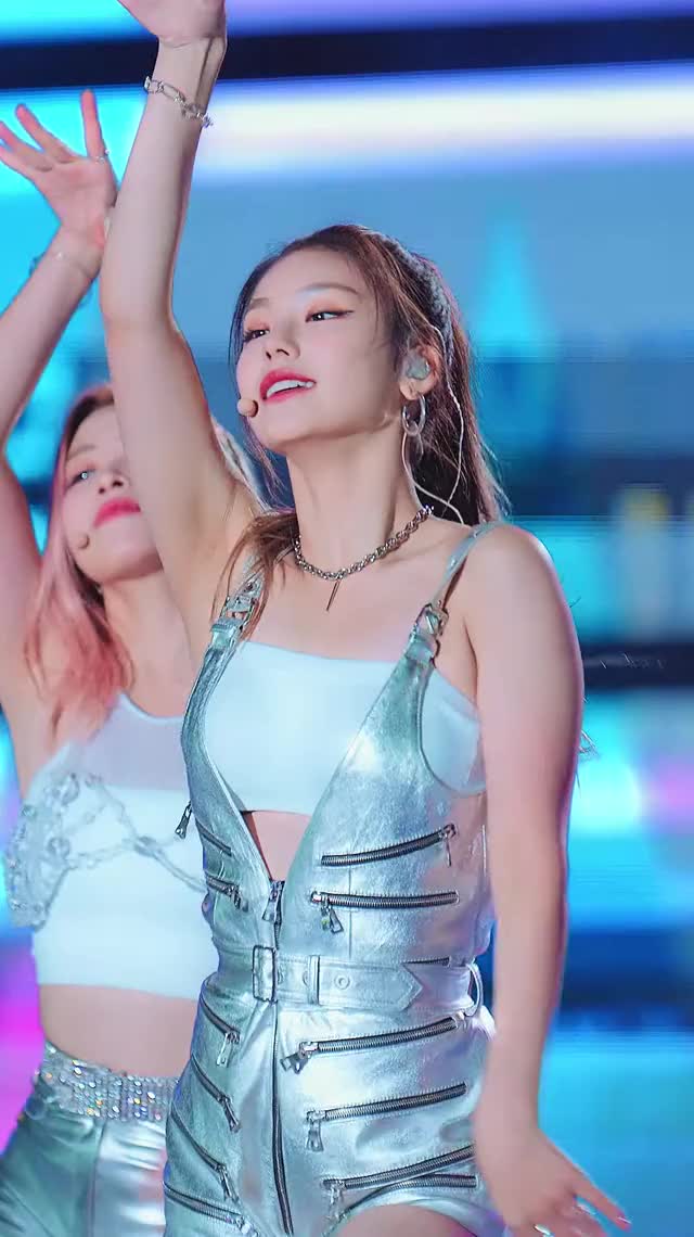 ITZY - Yeji 191011 2