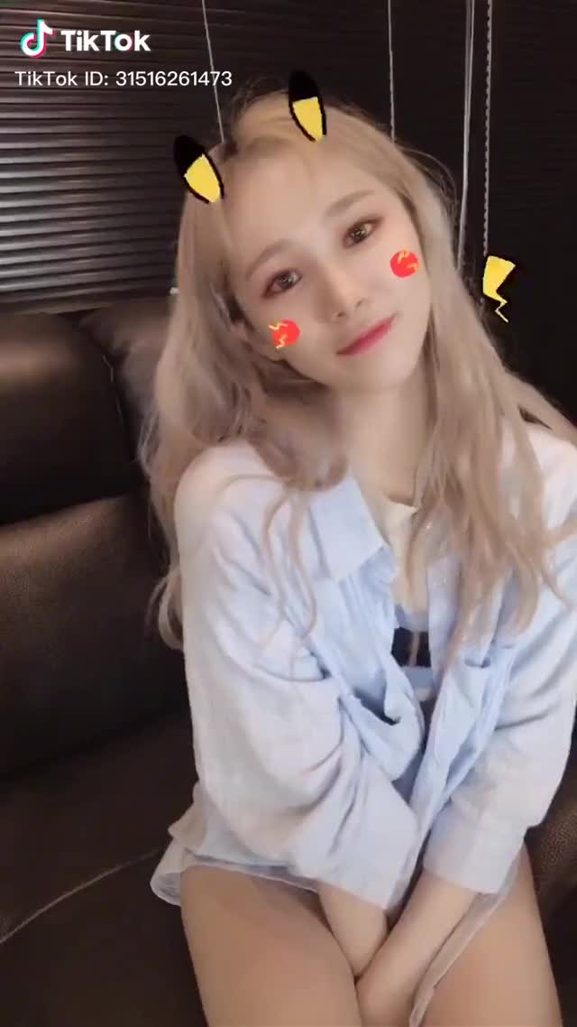 에버글로우 (EVERGLOW) on TikTok