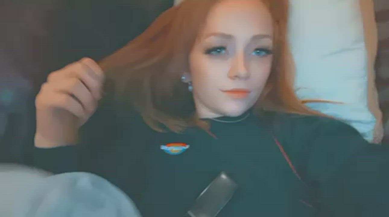 Flexible Pussy Redhead Smile gif