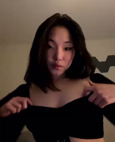 Your Chinese GF doing a mate dance on snapchat to tease white guys