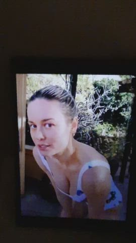 brie larson cleavage cum cumshot swimsuit tribute gif