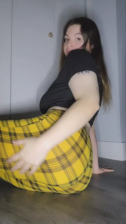did you ever have the fantasy to fuck a curvy?