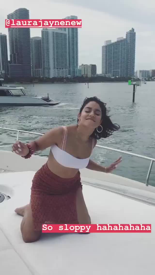 Vanessa Hudgens Sexy thefappeningblog.com