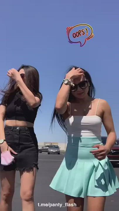 Flashing Skirt Upskirt gif