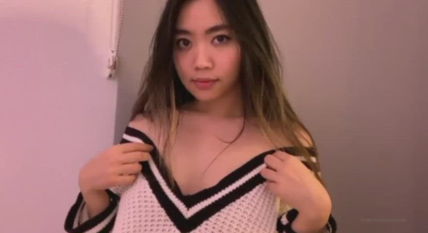 Asian Natural Tits Teen gif