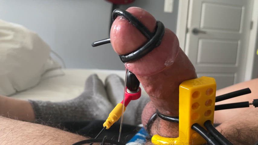 juicy cum pulses from estim (part 2)