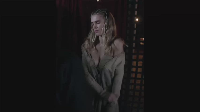 [Topless] [Ass] Gaia Weiss in 'Vikings' s02e06 and s02e09 (2014)