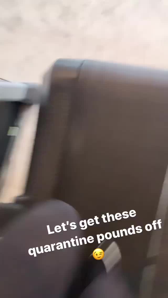 Paige VanZant Running on Treadmill (UFC)