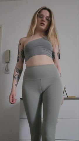 alt ass camel toe leggings tattoo gif