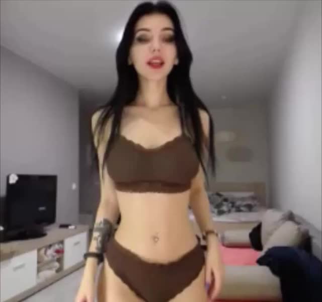 Spectacular Body Strips Down