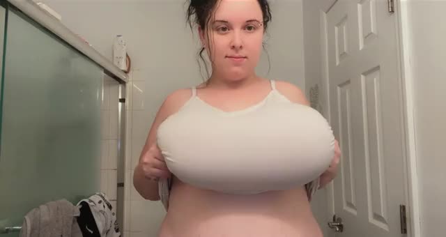 Big titties. Big drop. ?