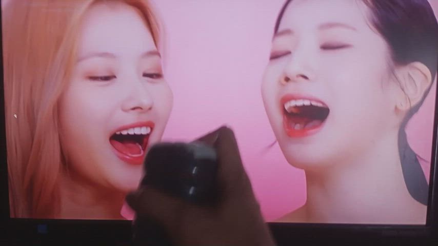 Not SANA AND DAHYUN