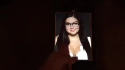 Ariel Winter cum tribute #2