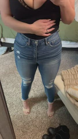 Do you like my mombod??