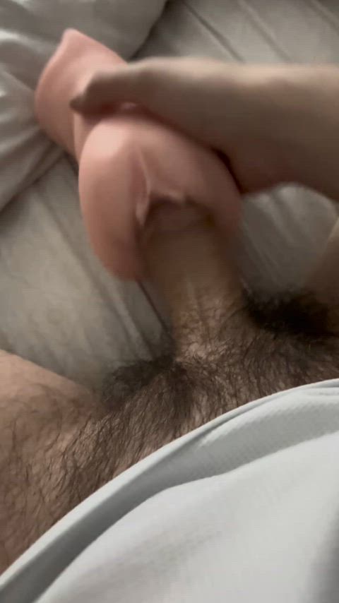 Hmm I love fucking my toy 🤤 feels amazing hehe hope you like it hehe