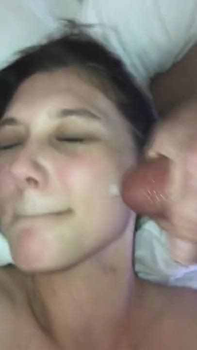 Facial while fucked