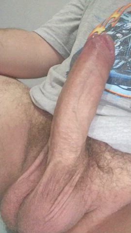 let's chat sluts. kik: heyyouguy_