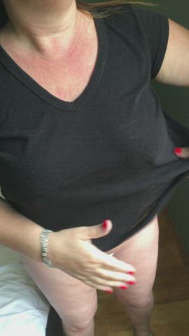 boobs milf mature gif