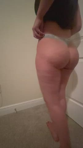 I want you to worship all this ass before you bend it over and pound me! Who’s