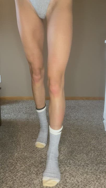 Babe Legs Muscular Girl gif