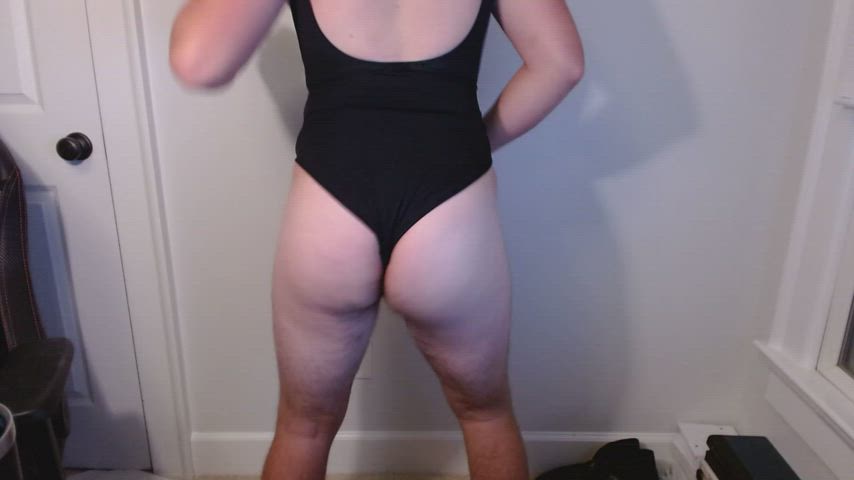 big ass swimsuit twerking gif