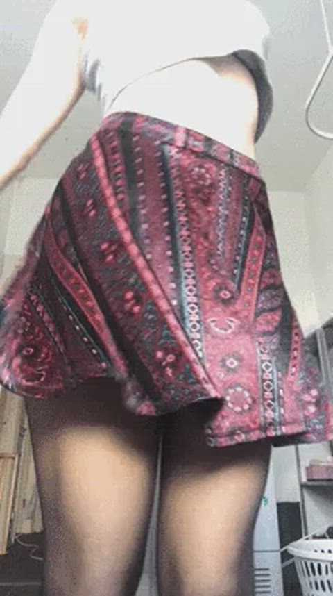 ass dancing garter belt panties upskirt sexy-lingerie undies upskirt-tease gif