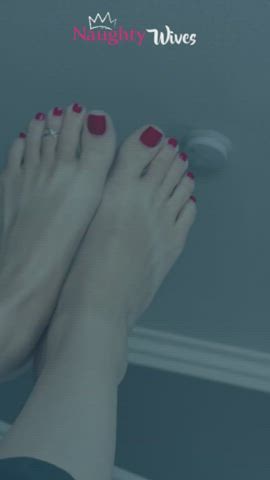 Feet Footjob Hotwife gif