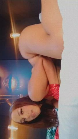 amateur ass bouncing brunette camsoda camgirl colombian solo webcam gif