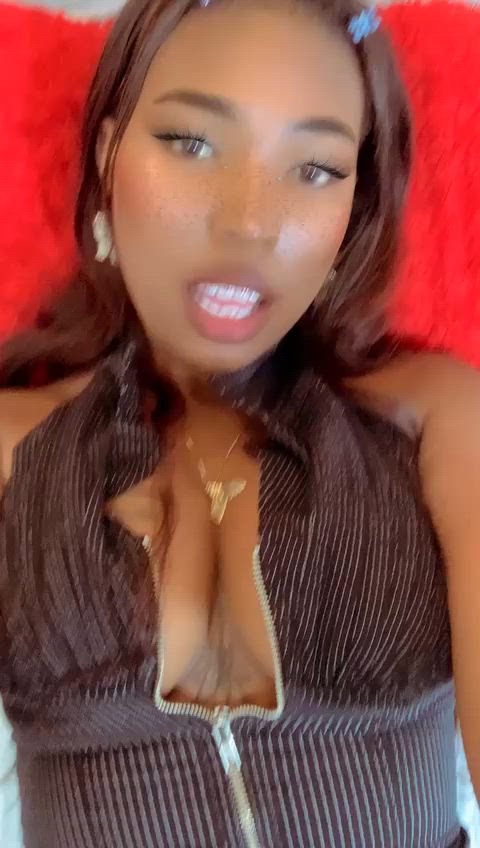 camgirl ebony lips seduction sensual webcam gif