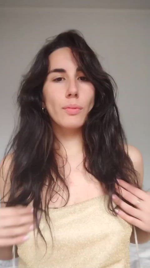 onlyfans brunette latina gif