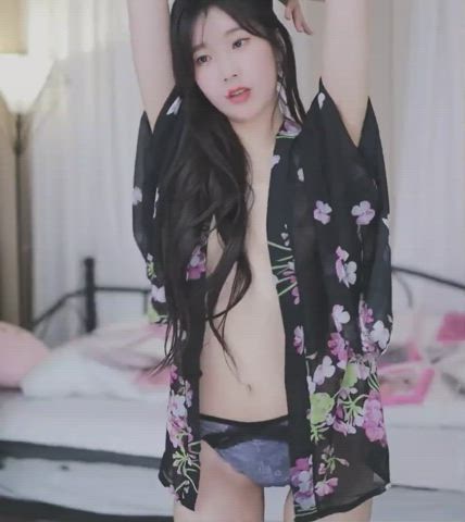 asian cute dancing korean nipples tease teen tits zero gif