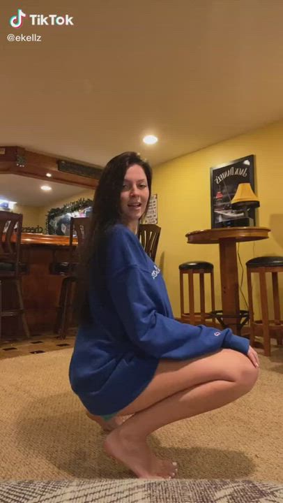 Pawg Twerking White Girl gif