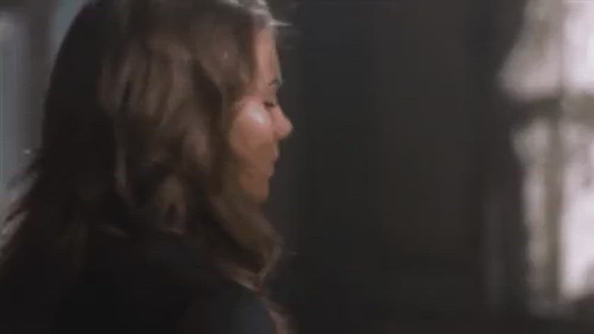 lauren cohan reaction sexy gif