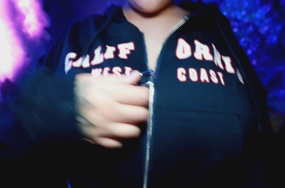 How do my boobs look in my Cali jacket??? (OC)(F22)