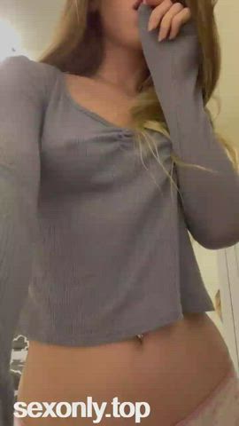 amateur babe barely legal boobs camgirl onlyfans petite teen tits gif