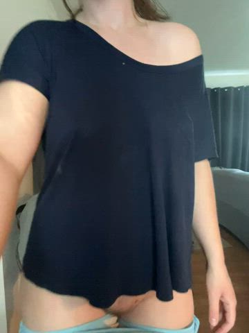 Revealing my mommy bod and booty