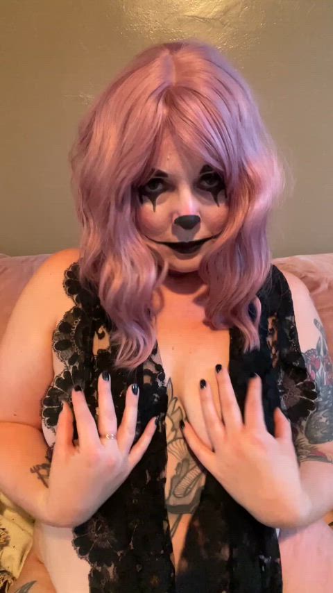 clown clown girl cosplay onlyfans-creators gif