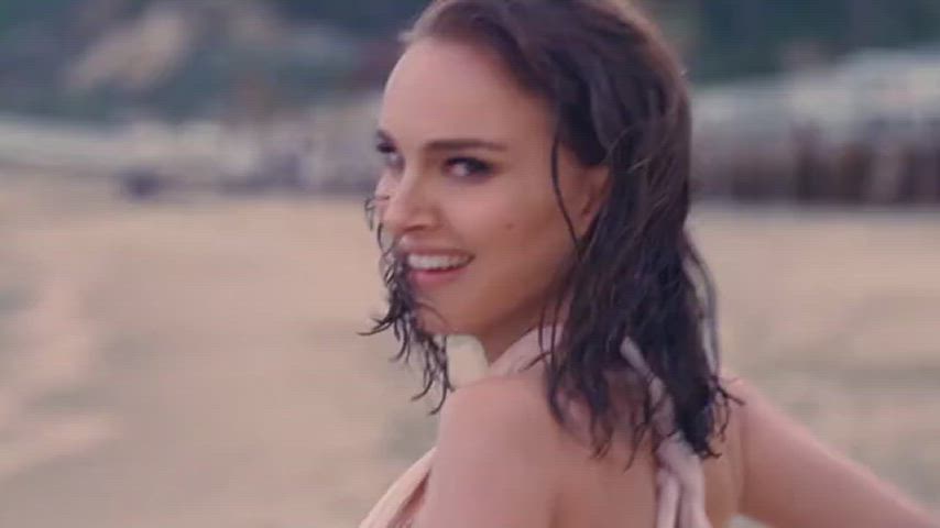 celebrity natalie portman sexy gif