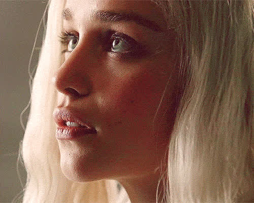 celebrity close up cum cumshot emilia clarke facial lips pawg teen gif