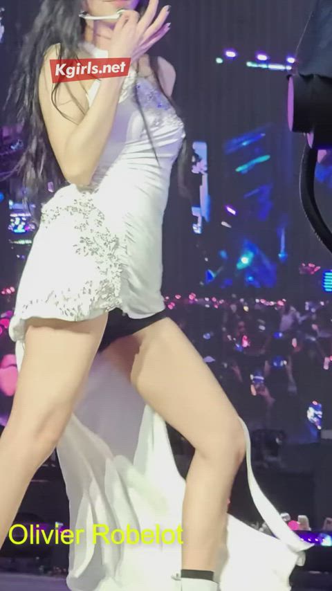 Jisoo C