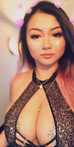 Asian Big Tits Busty Dress Huge Tits Nipples gif