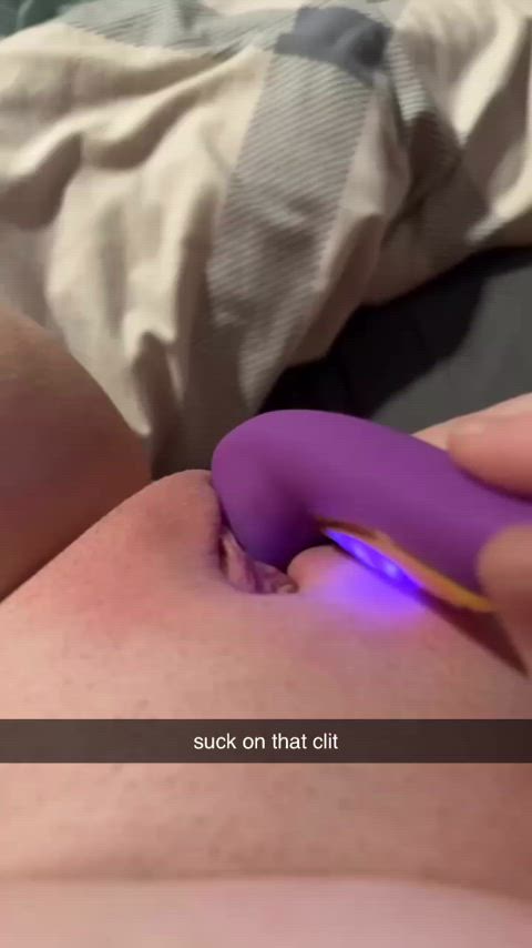 amateur dildo jilling sucking suction vibrator gif