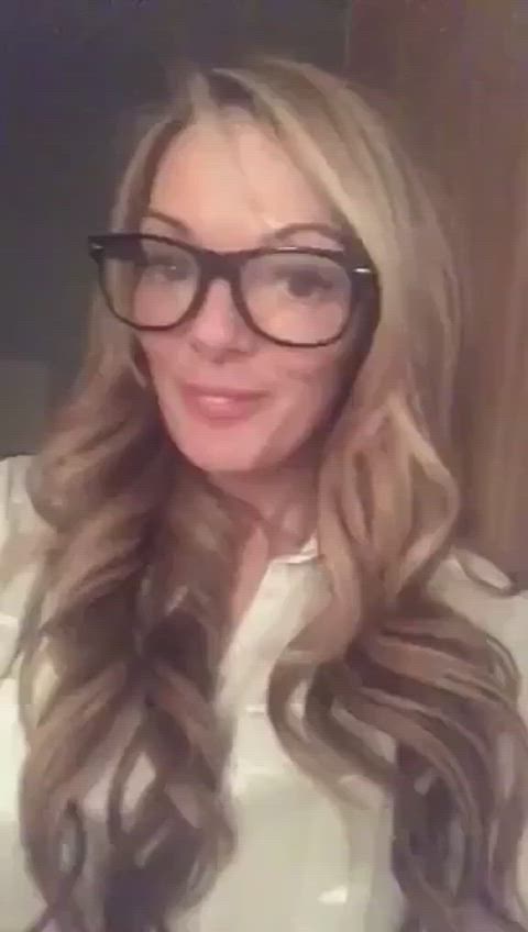 blowjob boss employee glasses selfie gif