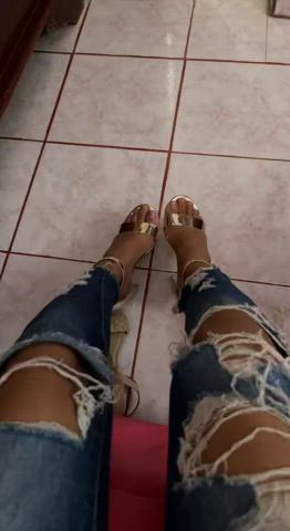 feet foot fetish high heels toes gif