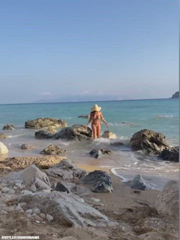 amateur beach big tits blowjob cumshot outdoor real couple reverse cowgirl gif