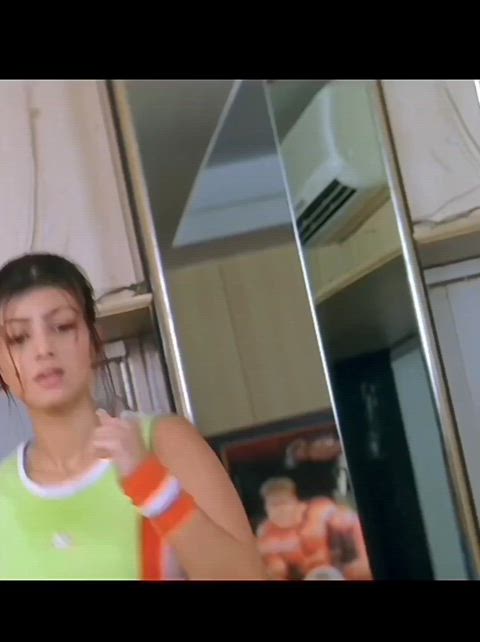 Ayesha Takia 