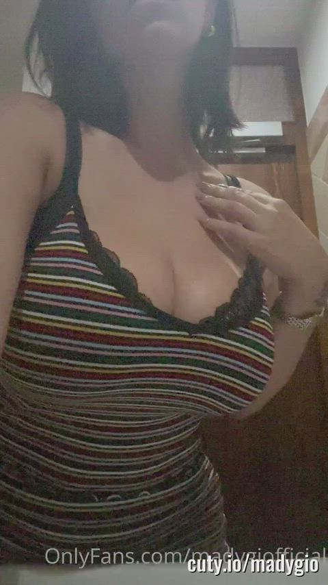 bathroom big tits bra busty cleavage fitting room huge tits mirror selfie gif