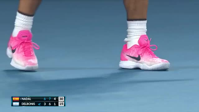 Rafael Nadal apologising to ball girl