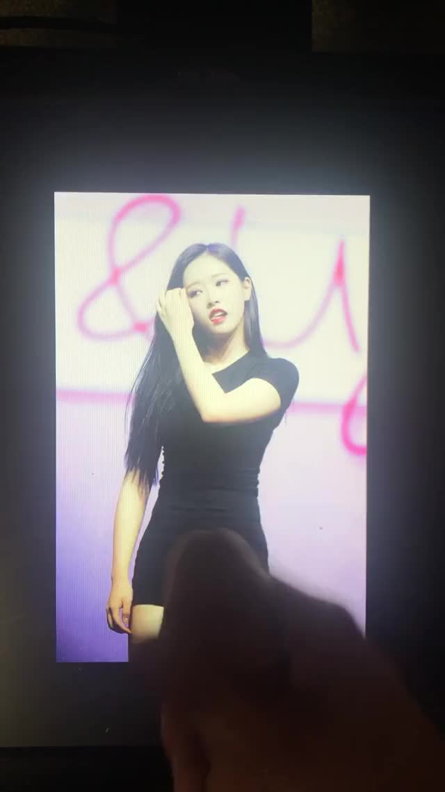 Olivia Hye cum tribute1